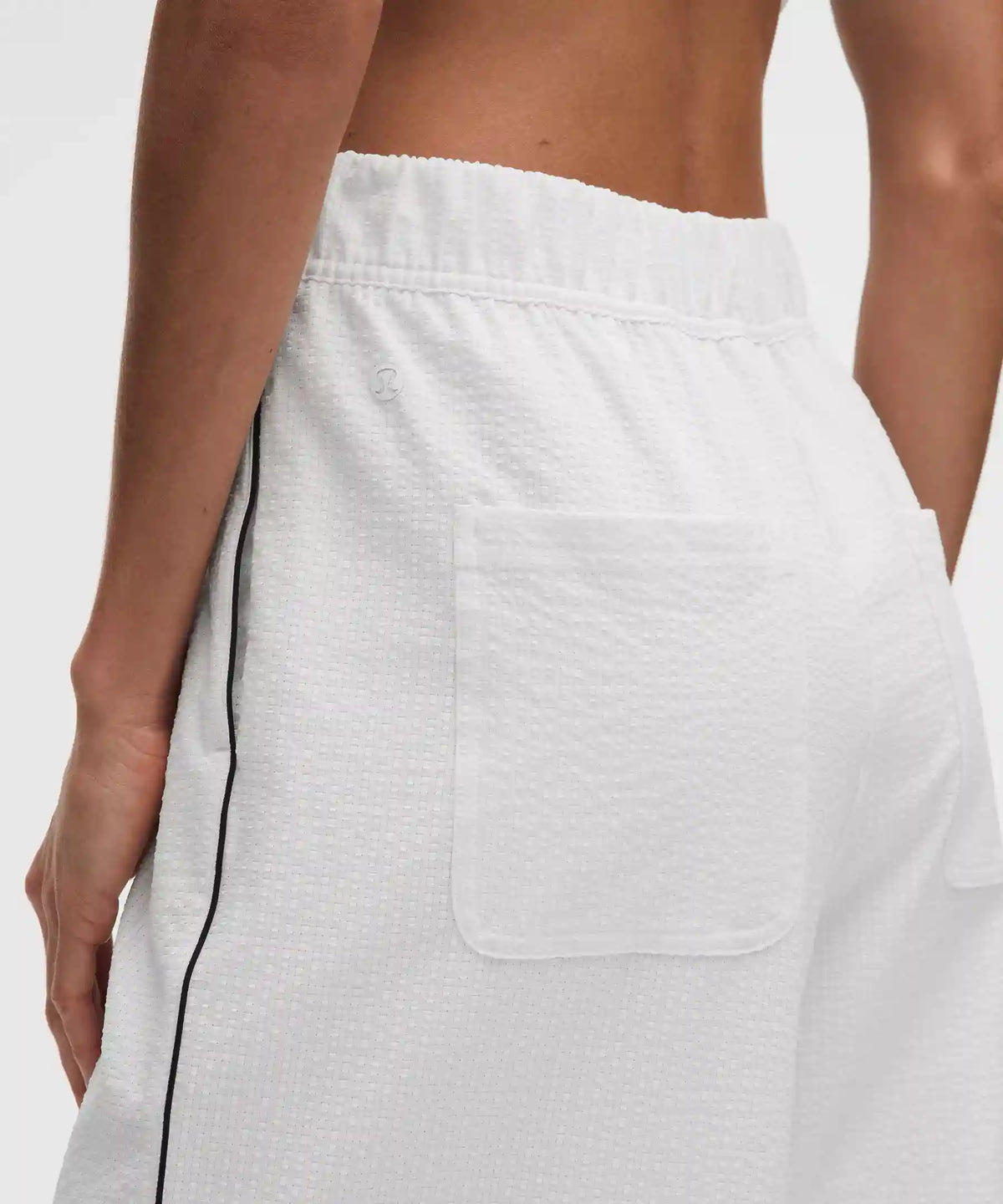 Seersucker WovenAir High-Rise Pleated Pant *Regular