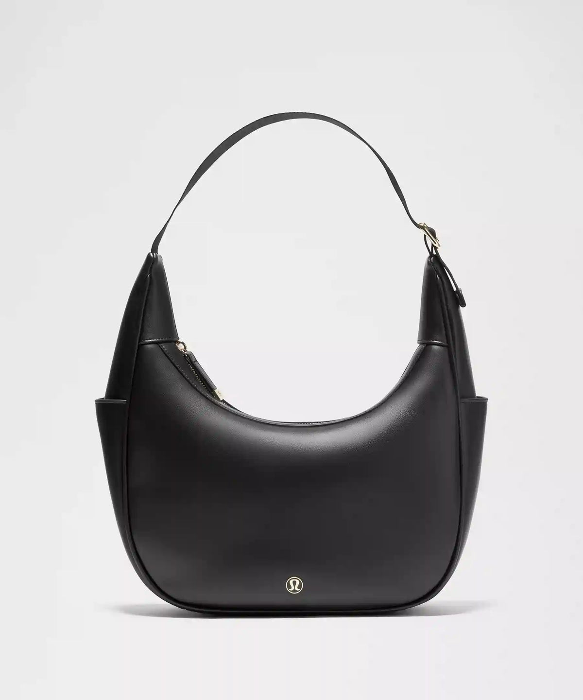 City Essentials Shoulder Bag 4L *Smooth Leather Alternative