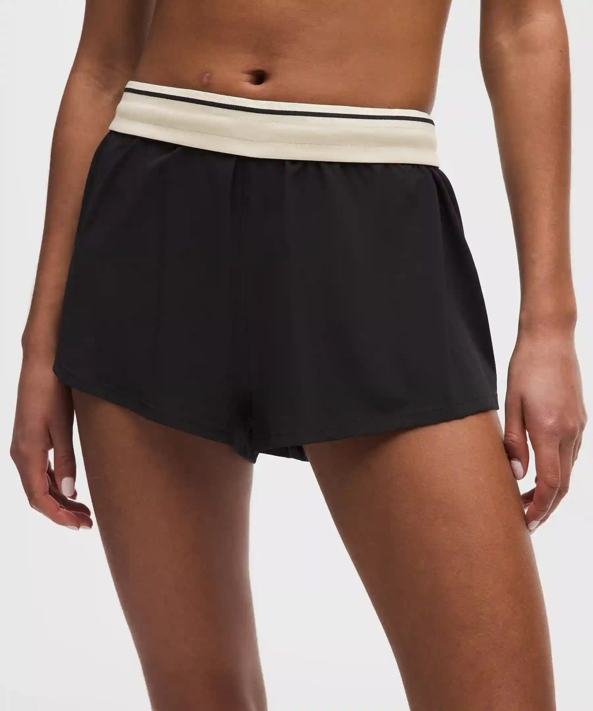Swift Relaxed High-Rise Running Short 2.5"