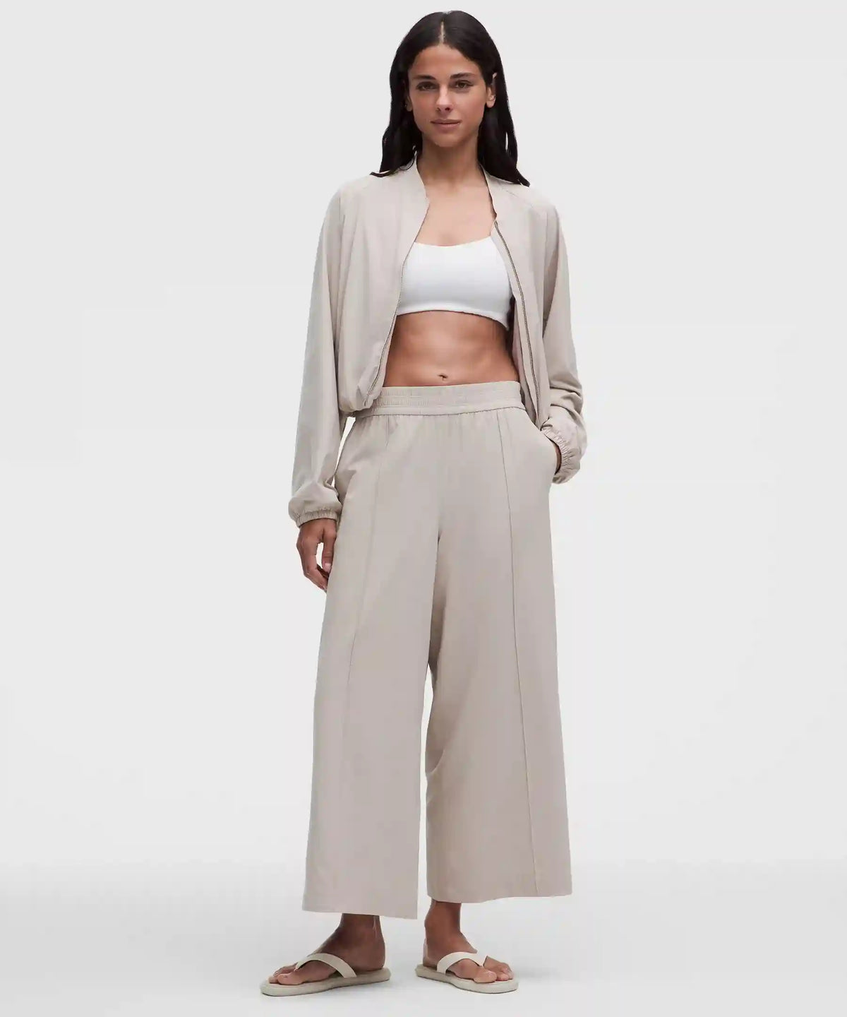 Breezily Mid-Rise Cropped Pant