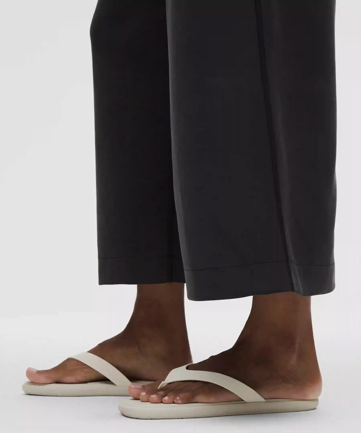 Softstreme High-Rise Wide-Leg Cropped Pant