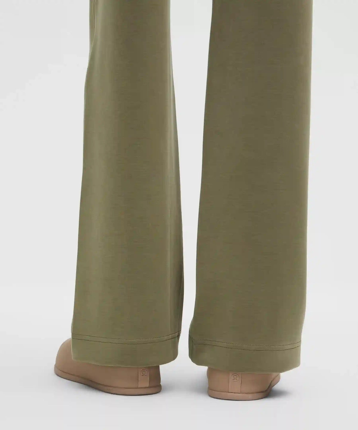 Softstreme Pintuck Mid-Rise Pant *Regular