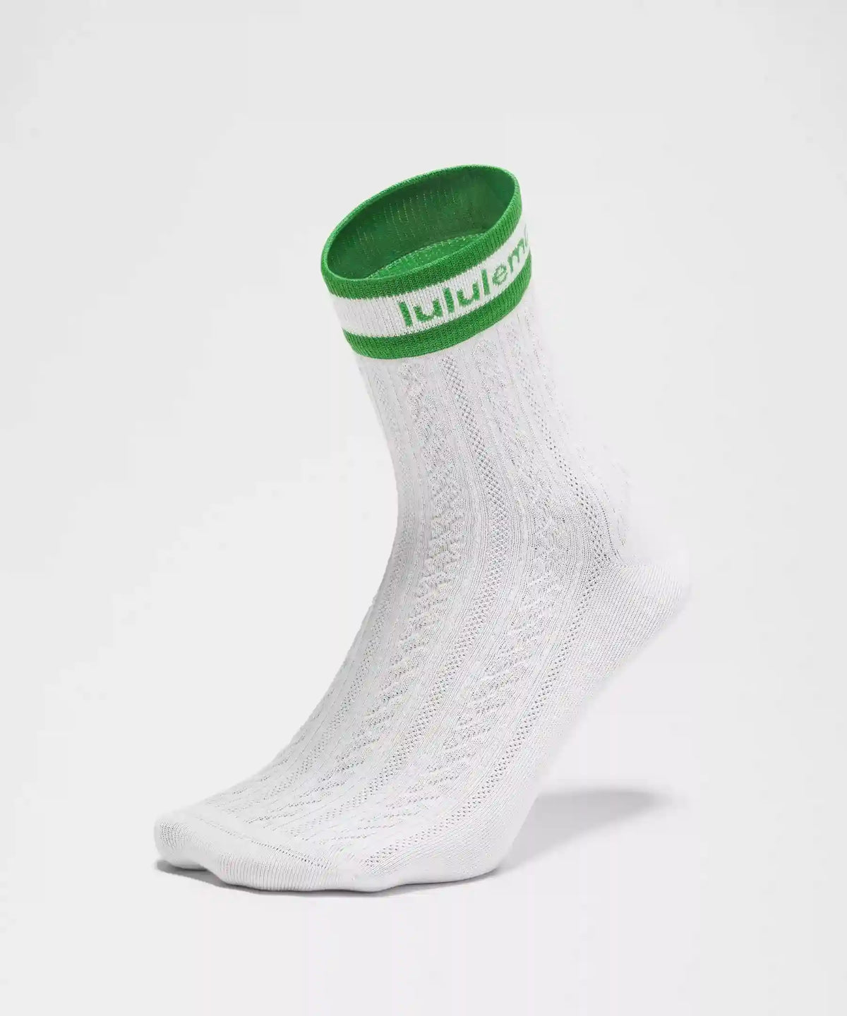 Unisex Cable-Knit Quarter Socks