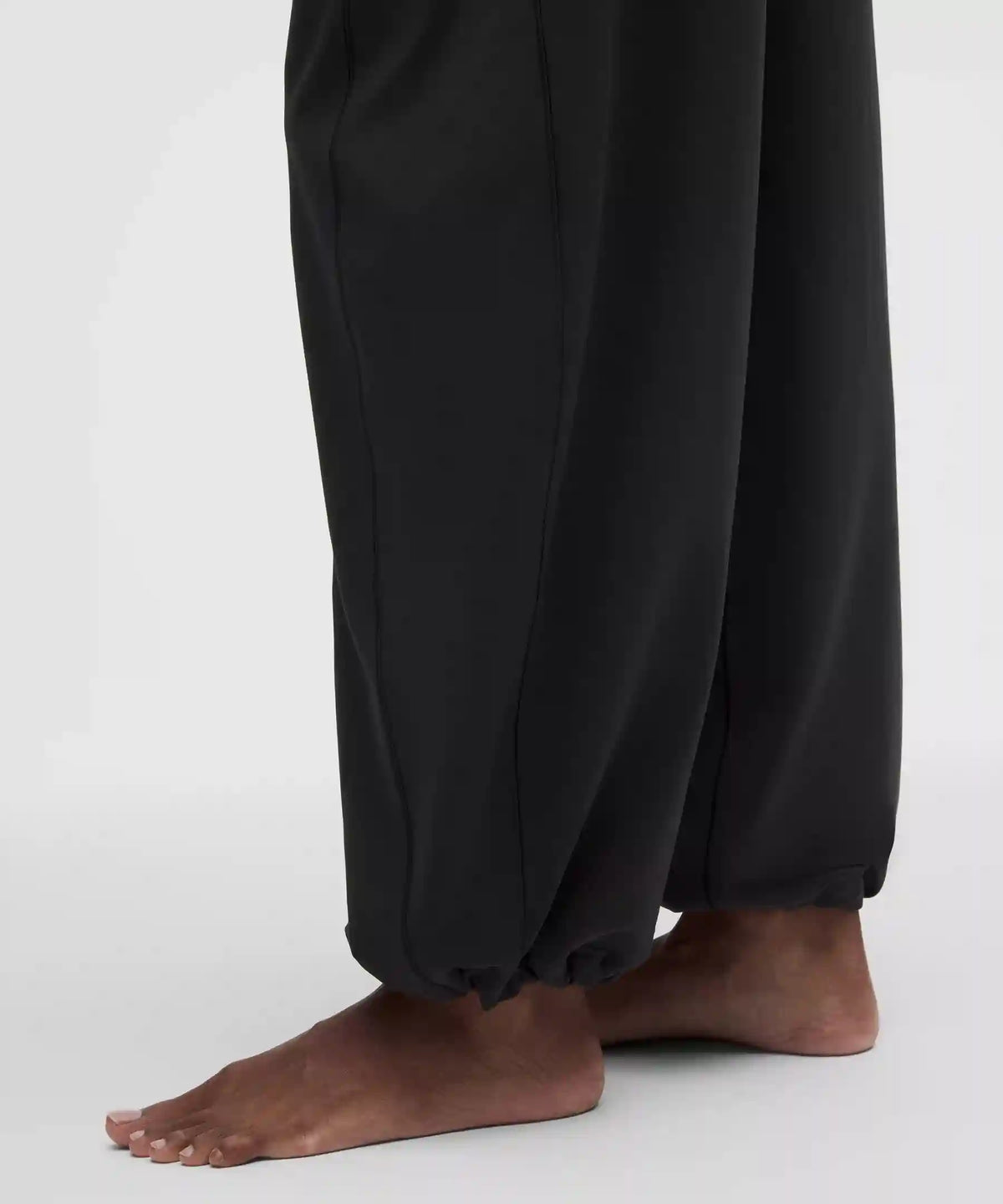 Groove Low-Rise Relaxed Cinch Pant *Tall