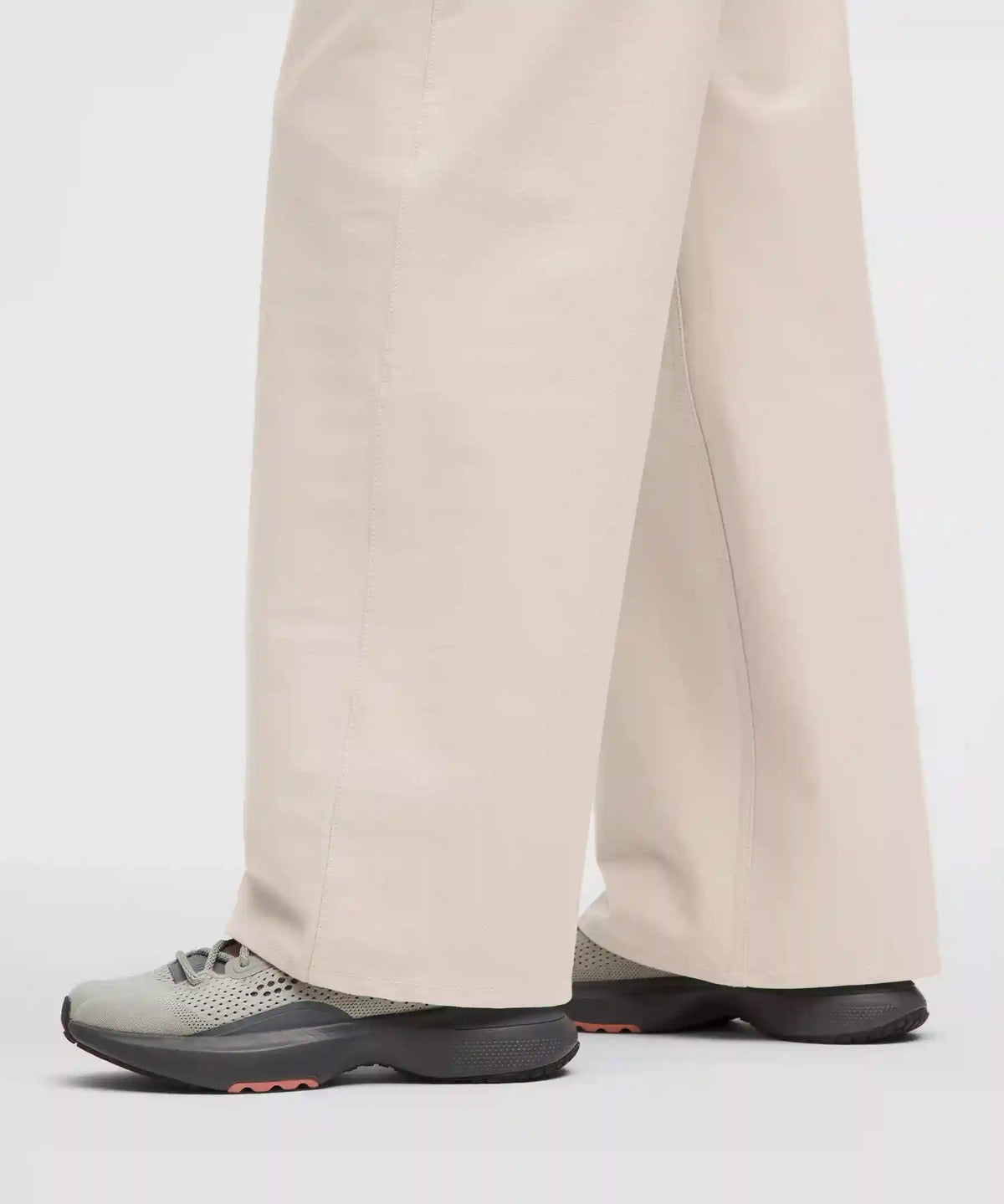 EasyFive Low-Rise Classic Wide-Leg Pant *Regular
