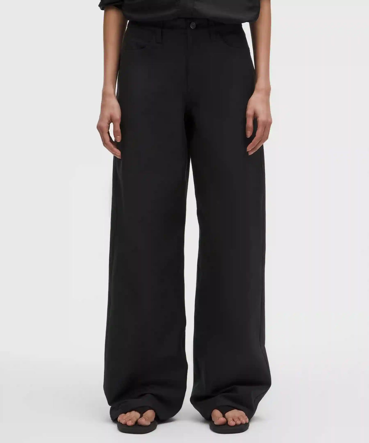 EasyFive Low-Rise Classic Wide-Leg Pant *Short