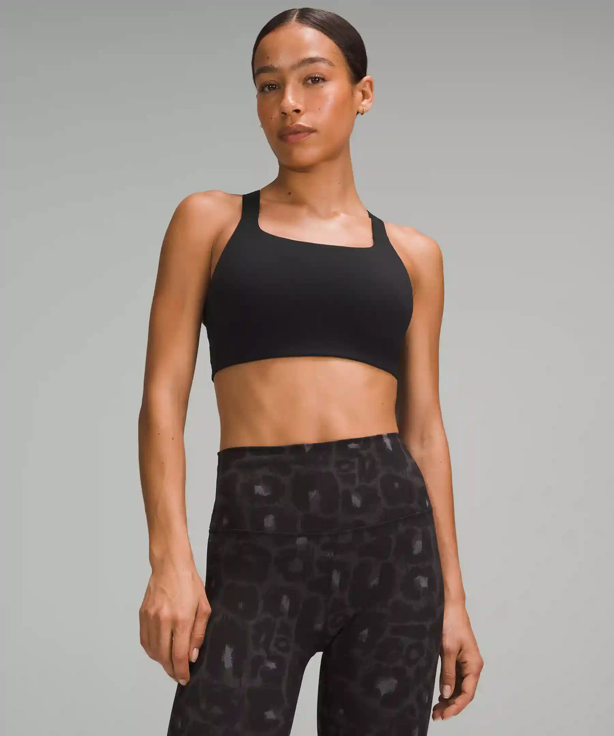 Ultralu Square-Neck Workout Bra *Medium Support, D/DD Cup
