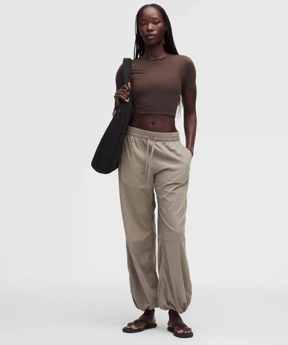 Dance Studio Evolve Low-Rise Oversized Pant *Regular