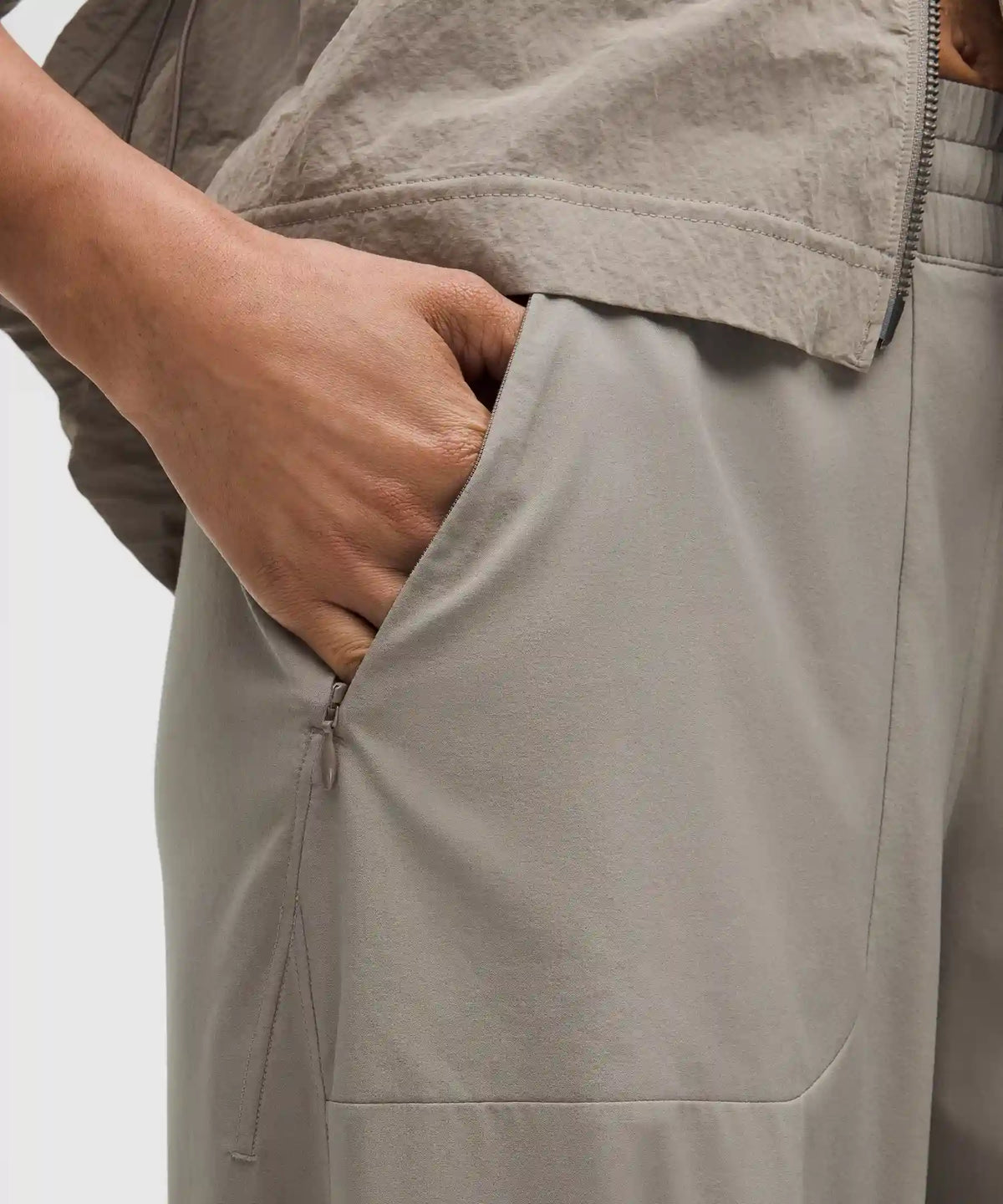 Swift Mid-Rise Wide-Leg Pant