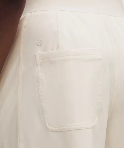 Swift Relaxed Short 9" *Logo Waistband