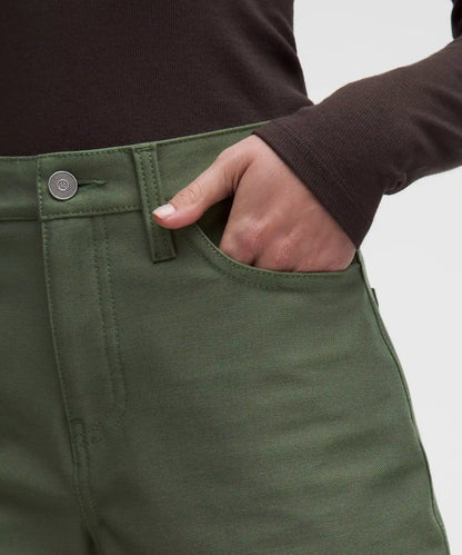 EasyFive Mid-Rise Short 4.5"