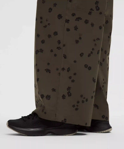 Swift Mid-Rise Wide-Leg Pant