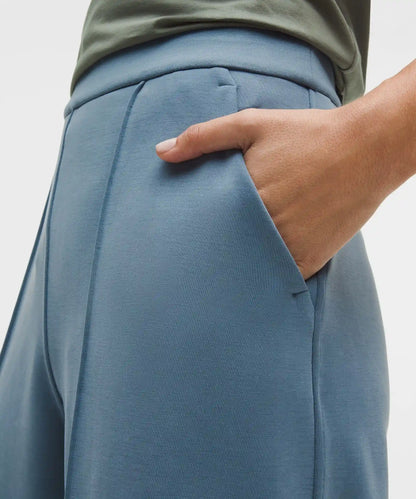 Softstreme Pintuck High-Rise Wide-Leg Pant *Regular