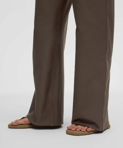 EasyFive Low-Rise Classic Wide-Leg Pant *Short