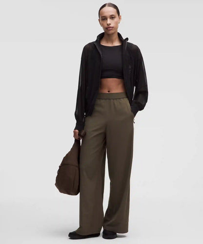 Swift High-Rise Wide-Leg Pant *Logo Waistband