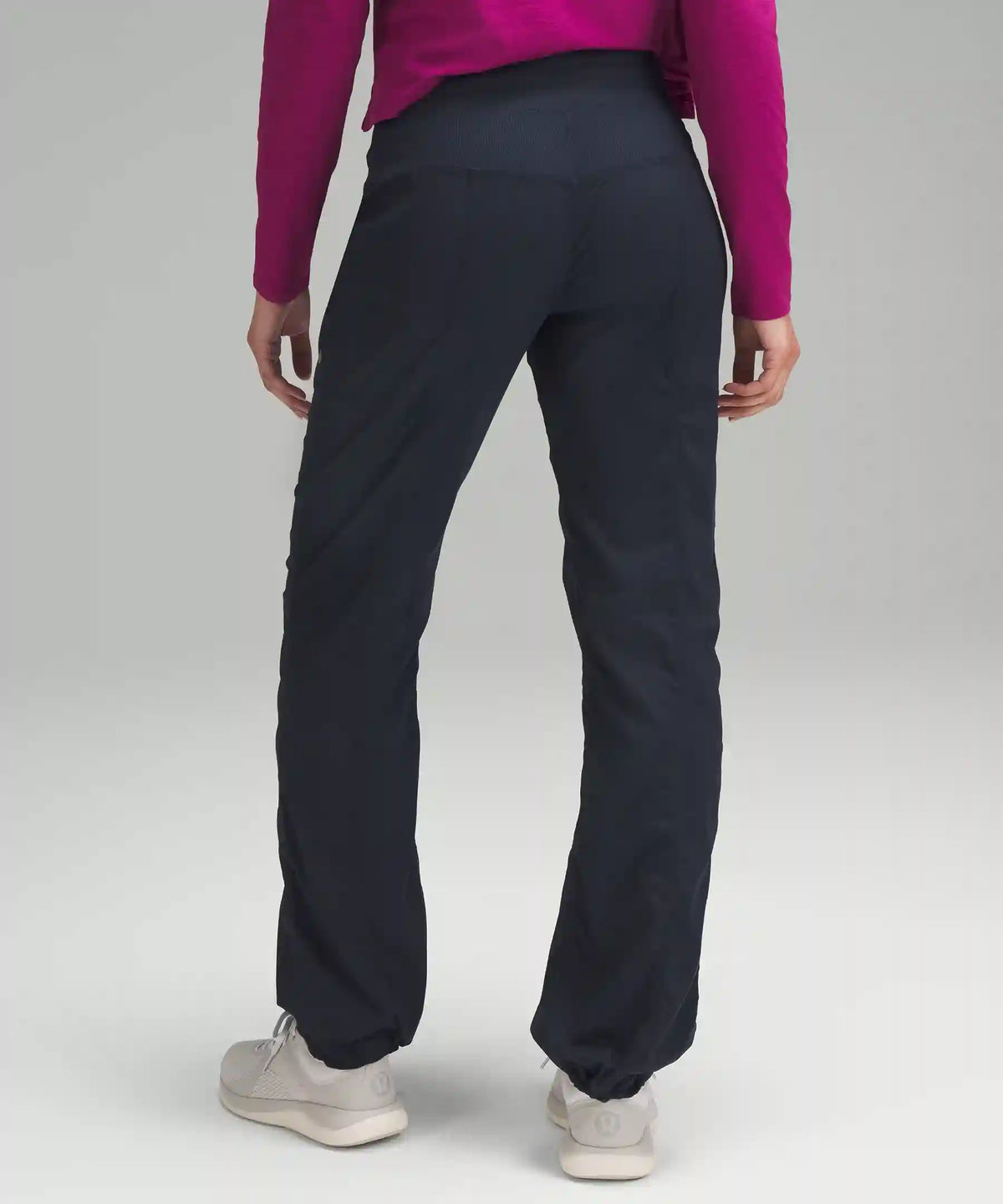 Dance Studio Mid-Rise Pant *Regular