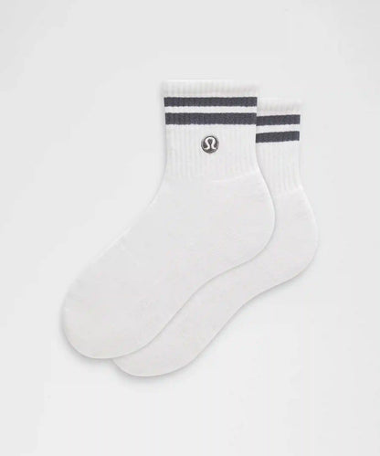 Unisex Daily Essential Quarter Socks *Stripe