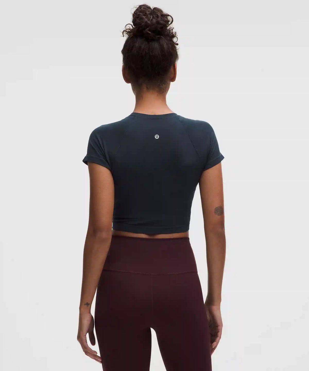Swiftly Tech Cropped Short-Sleeve Shirt 2.0