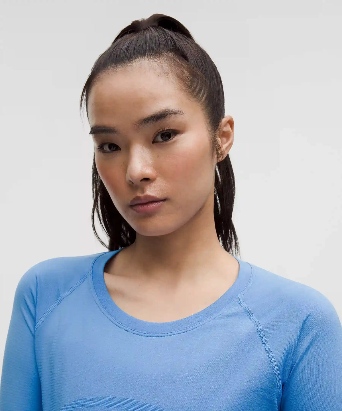 Swiftly Tech Long-Sleeve Shirt 2.0 *Hip Length