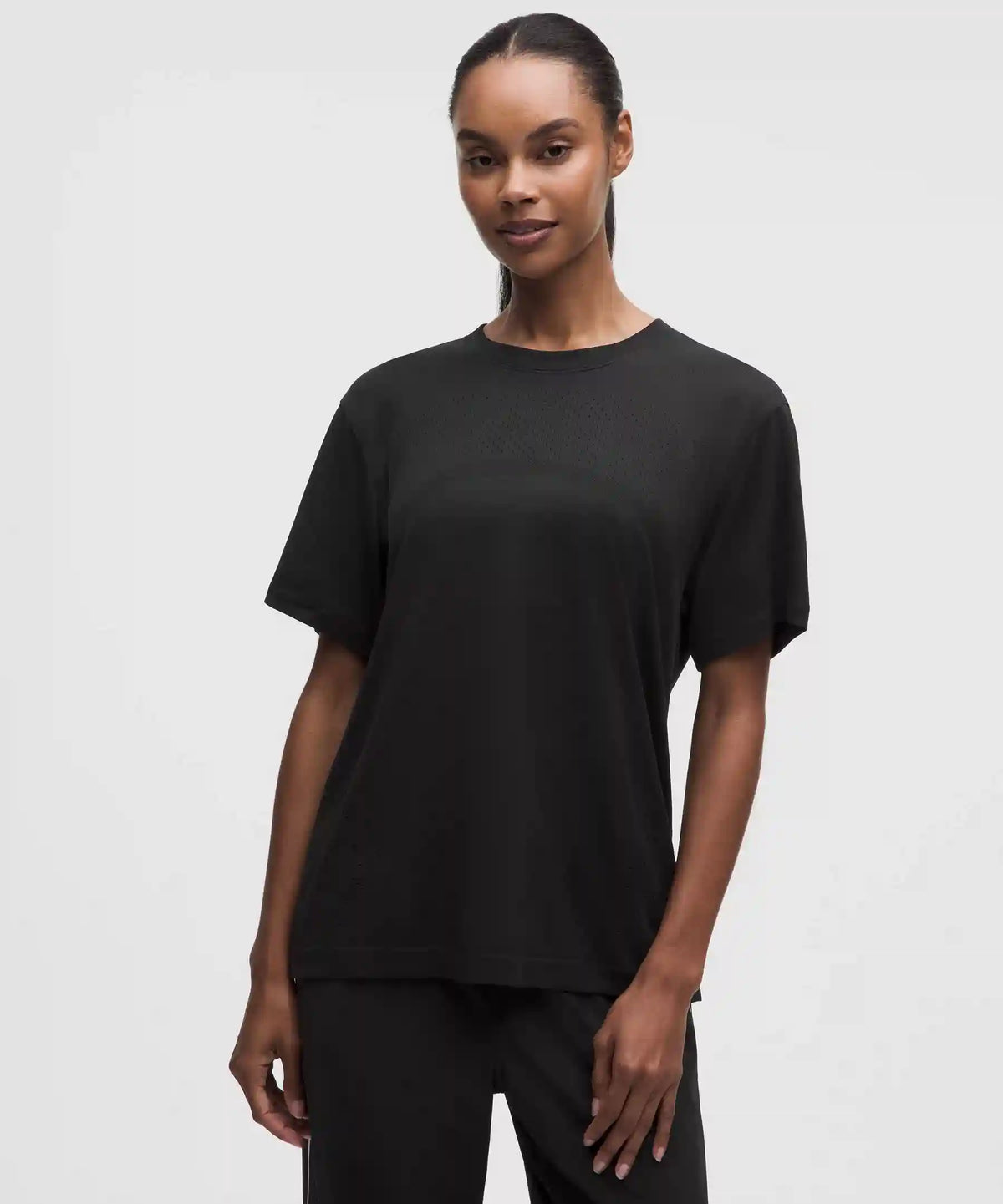 Swiftly Relaxed Short-Sleeve Shirt Hip Length *Logo