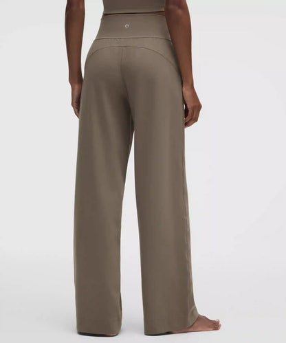 Groove High-Rise Wide-Leg Pant *Regular