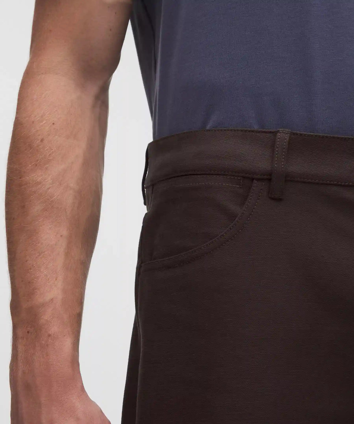 EasyFive Relaxed-Fit Short 7"