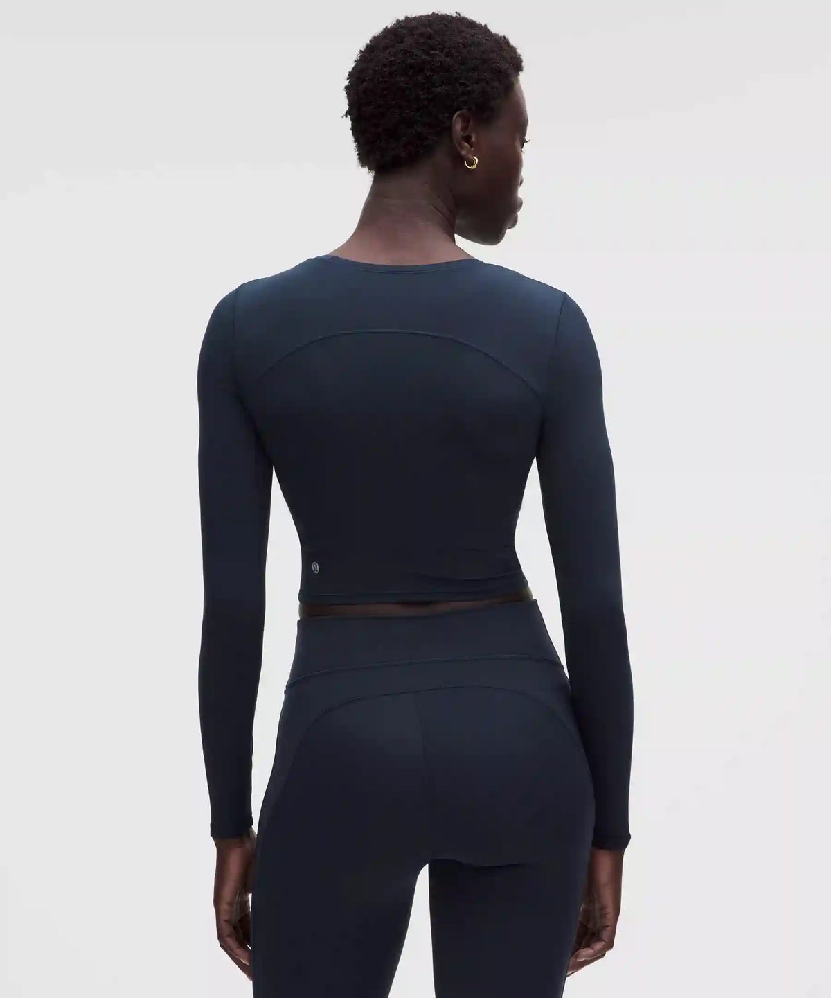 Unrestricted Power Cropped Long-Sleeve Shirt