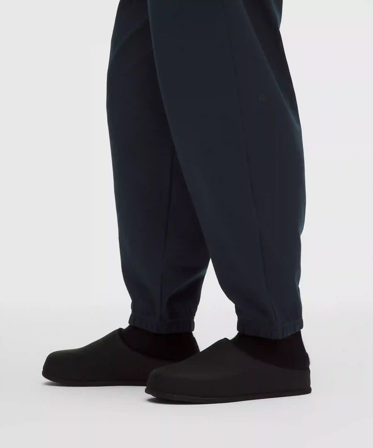 Heavyweight Soft Jersey Relaxed-Fit Jogger *Regular