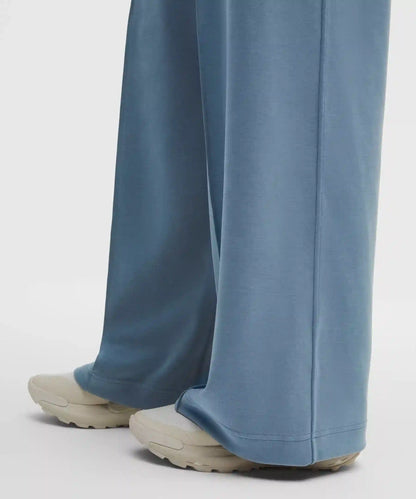 Softstreme Pintuck High-Rise Wide-Leg Pant *Regular