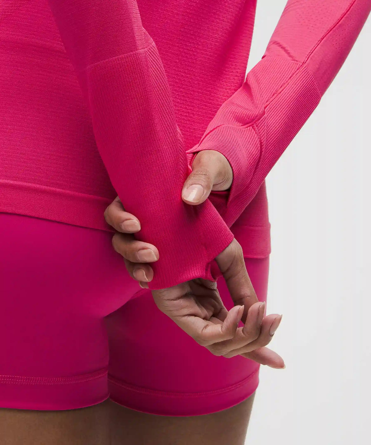 Swiftly Tech Long-Sleeve Shirt 2.0 *Hip Length