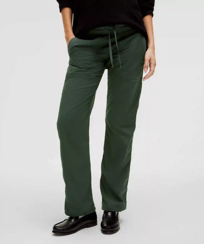 Dance Studio Mid-Rise Pant *Regular
