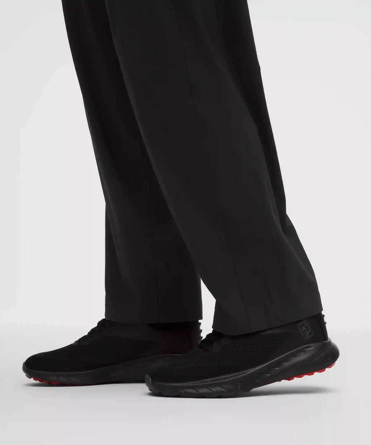 Water-Repellent Relaxed-Fit Golf Pant *Regular
