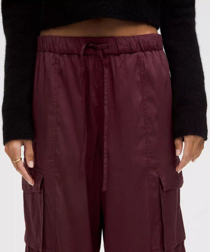 Lightweight Adjustable Mid-Rise Cargo Pant