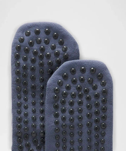 Unisex Find Your Balance Grip Quarter Socks