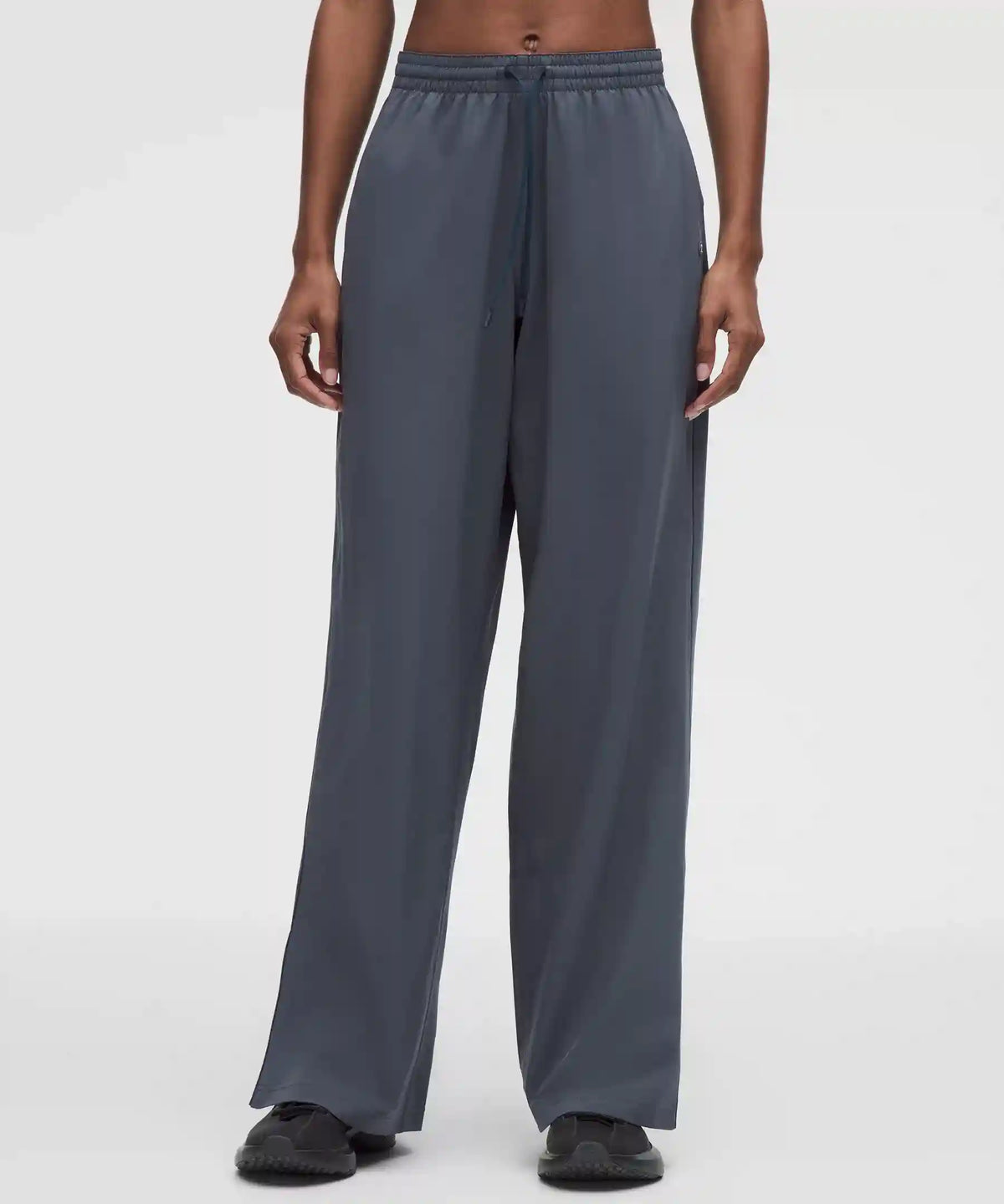 Court Rival Wide-Leg Track Pant *Regular