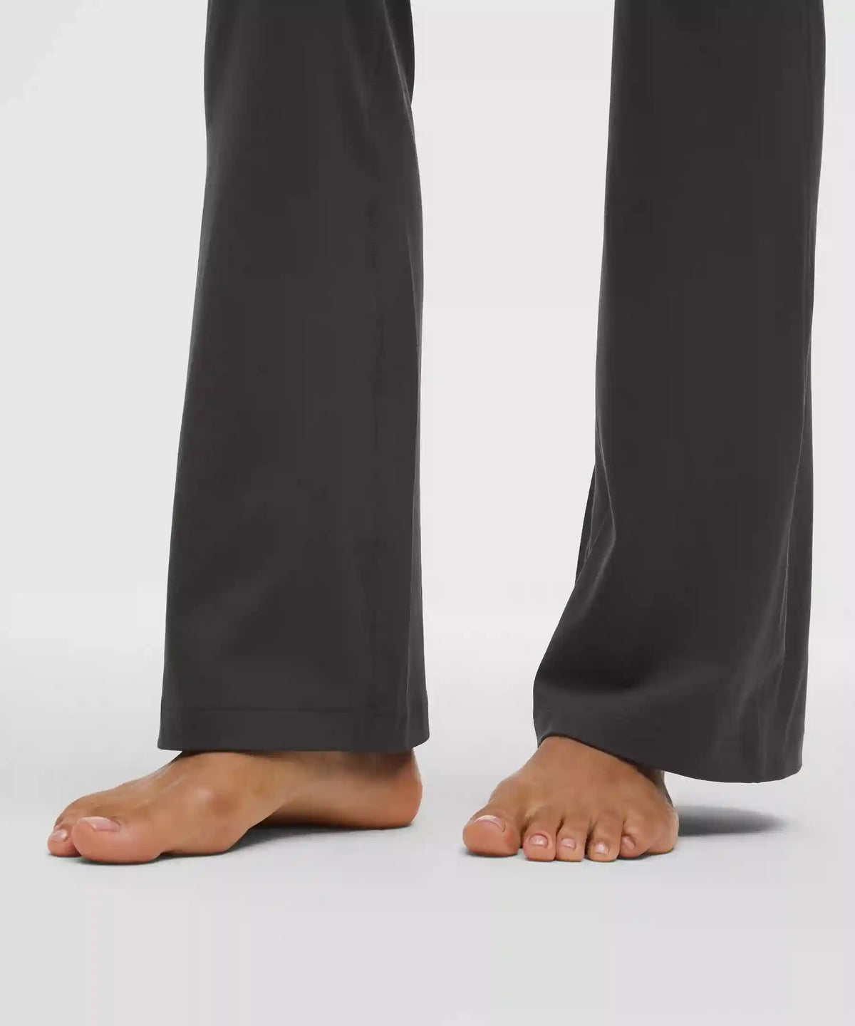 Groove Nulu High-Rise Flared Pant *Short