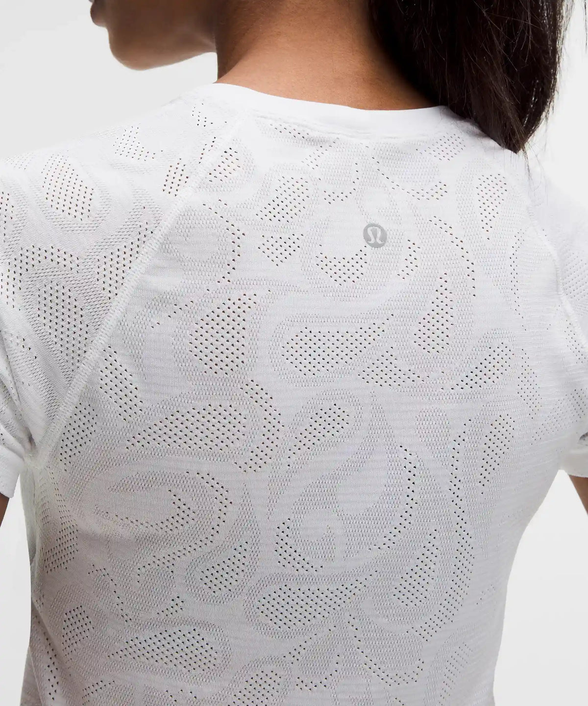 Swiftly Tech Short-Sleeve Shirt 2.0 Waist Length *Paisley