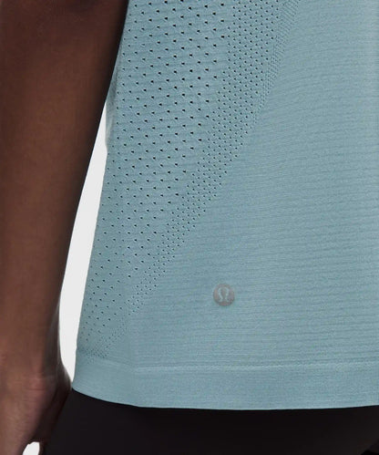 Swiftly Relaxed Short-Sleeve Shirt Hip Length *Logo
