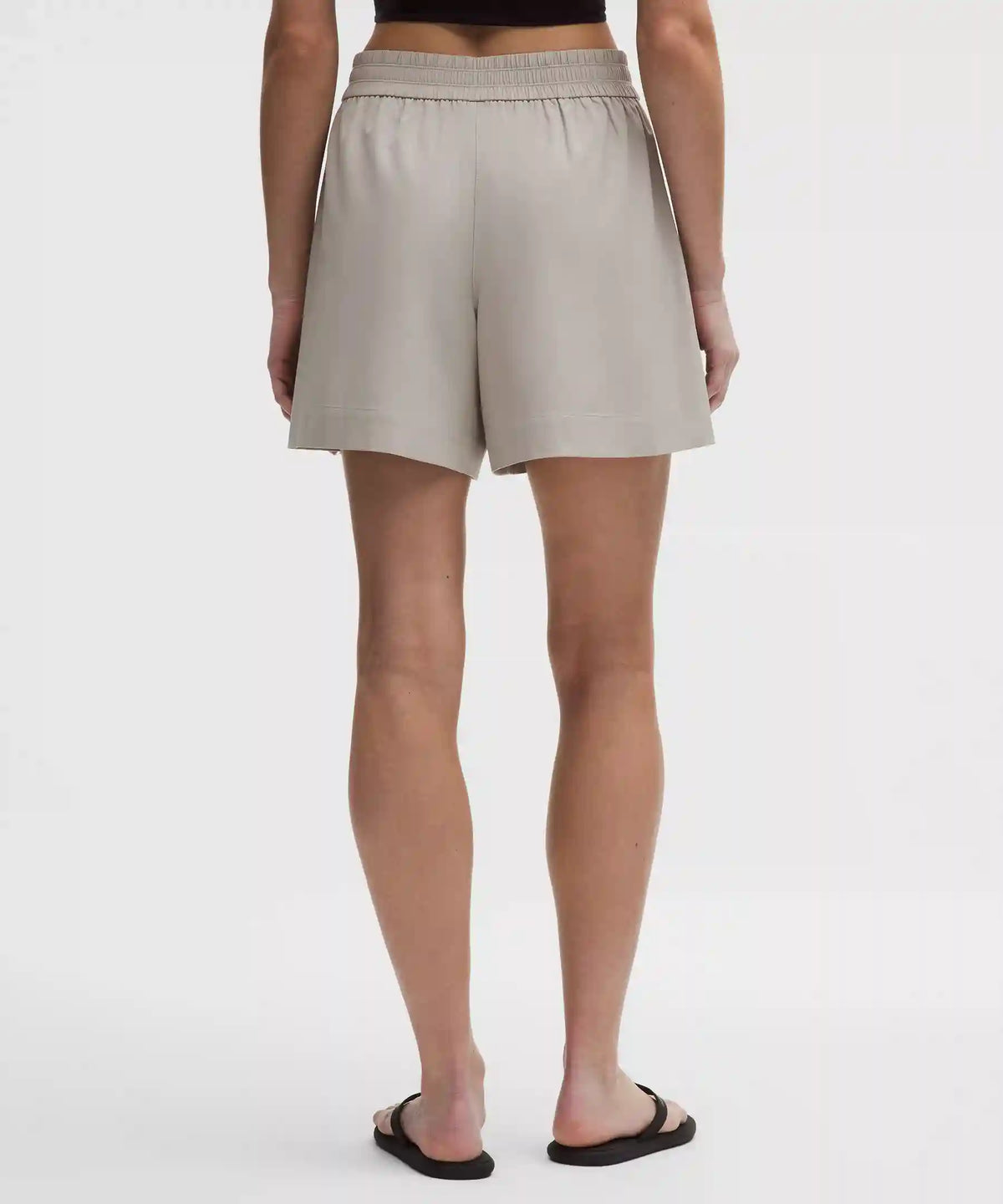 Breezily Mid-Rise Short 6"