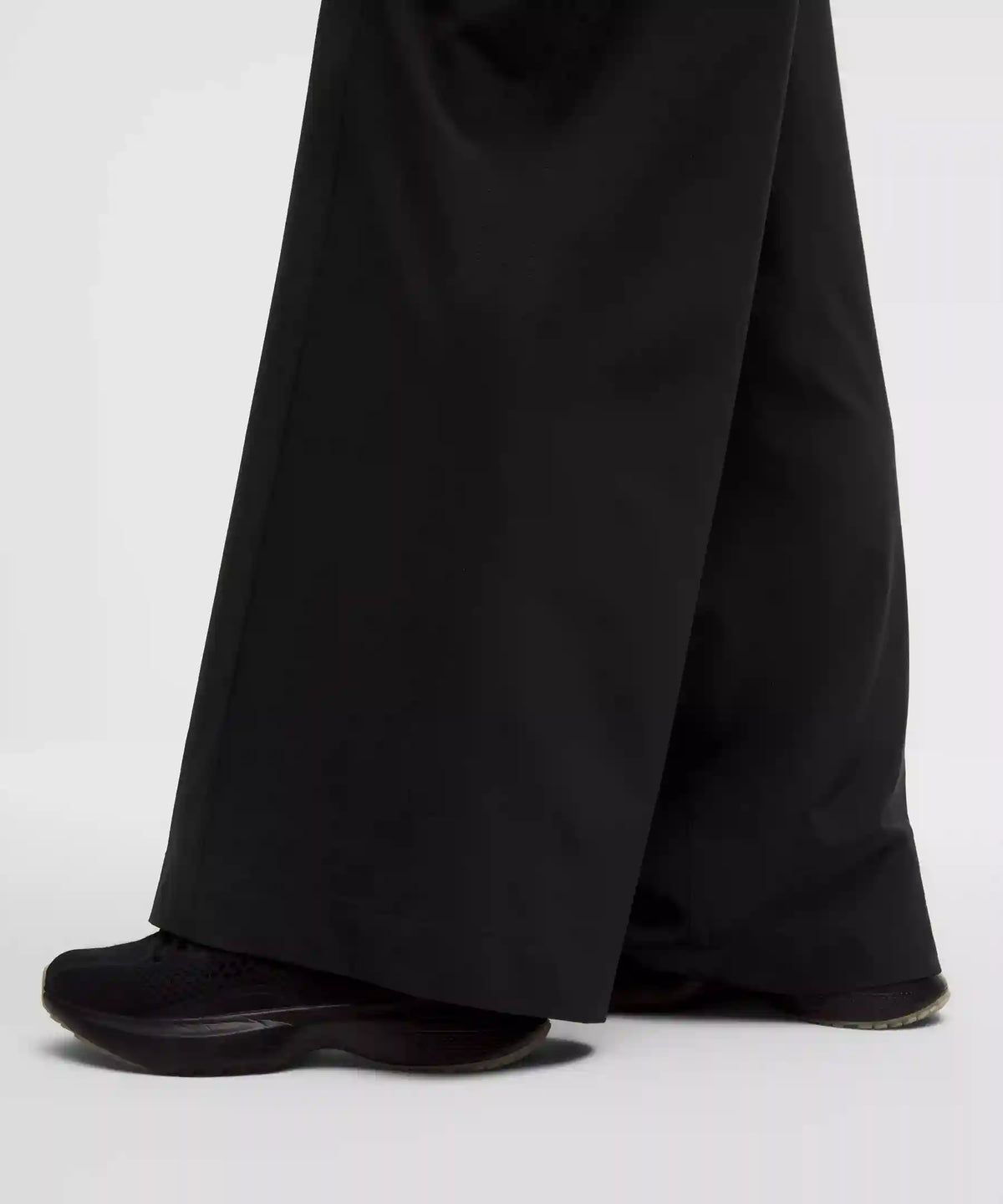 Breezily Mid-Rise Pant *Regular