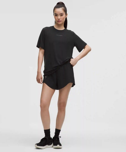 Mile Maker Run Crew Graphic Woven High-Rise Short 3"