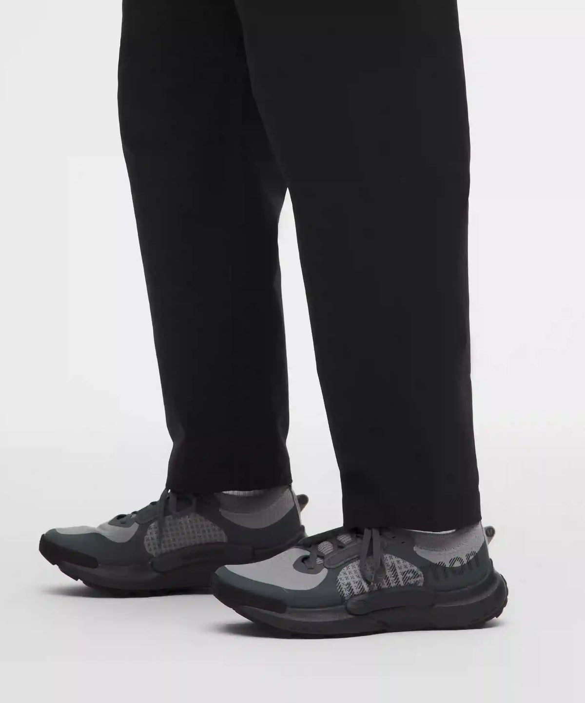 The Norm Pleated Smooth Twill Trouser *Regular