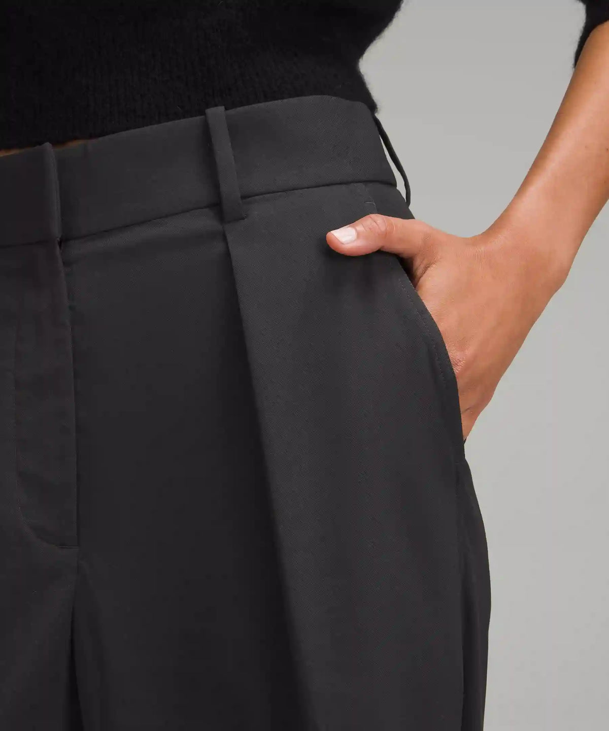 Pleat-Front High-Rise Trouser *Regular