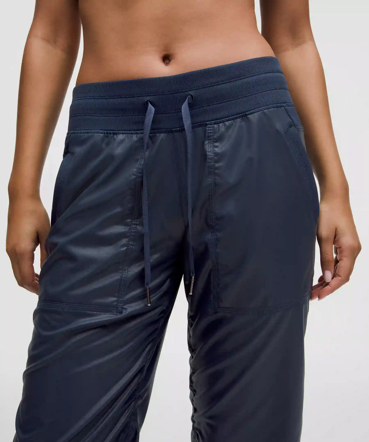 Dance Studio Mid-Rise Pant *Shine