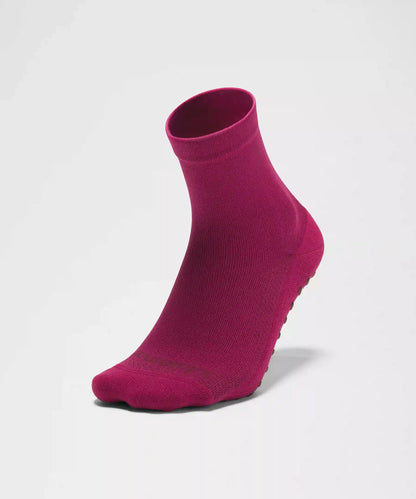 Unisex Find Your Balance Grip Quarter Socks