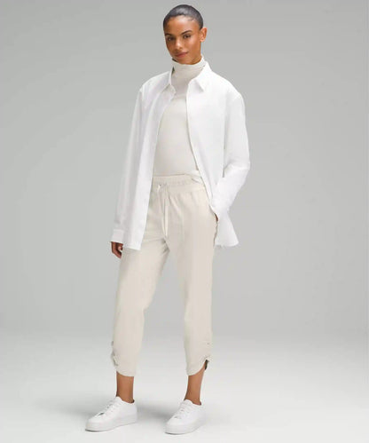 Dance Studio Mid-Rise Cropped Pant