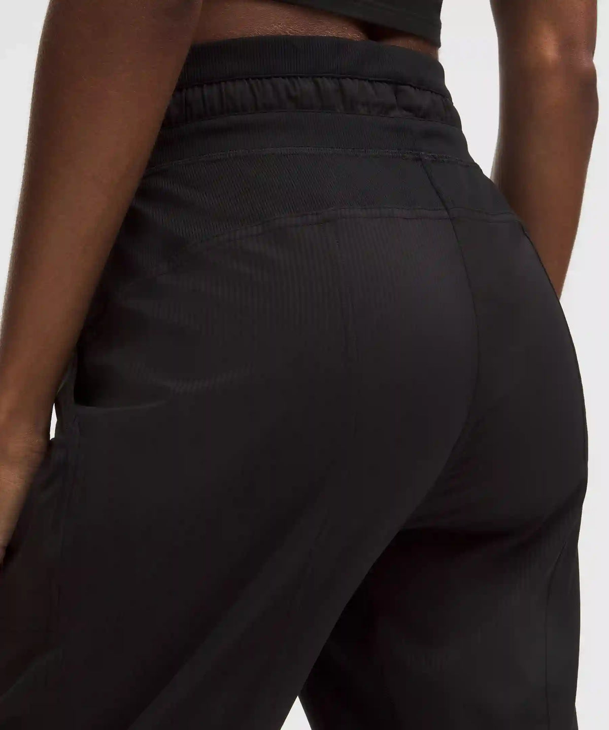Dance Studio Mid-Rise Cropped Pant