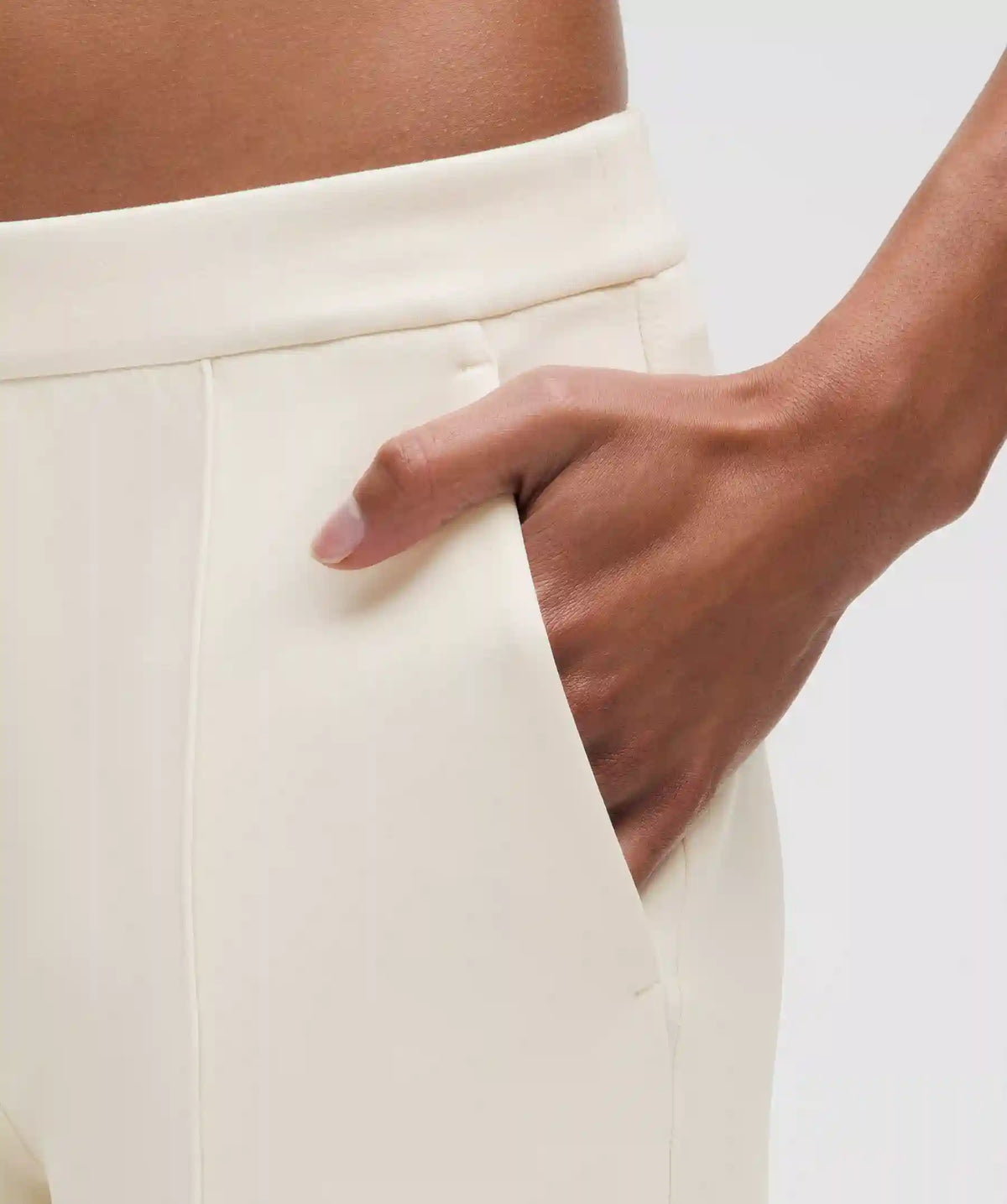 Softstreme Pintuck Mid-Rise Pant *Regular