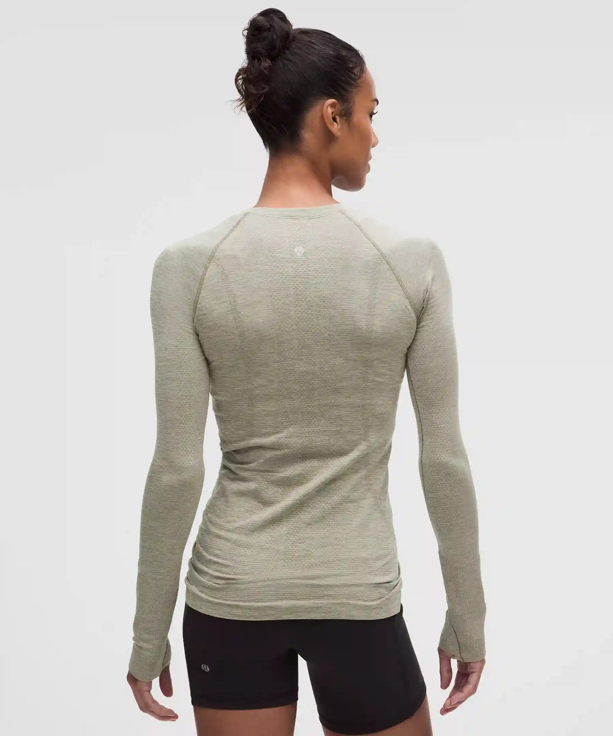 Swiftly Tech Long-Sleeve Shirt 2.0 *Hip Length