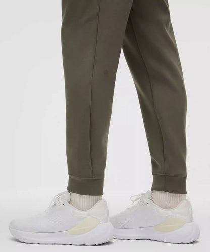 Smooth Spacer Jogger *Regular